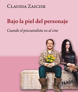 Bajo la piel del personaje